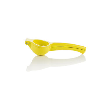 yellow citrus squeezer closed